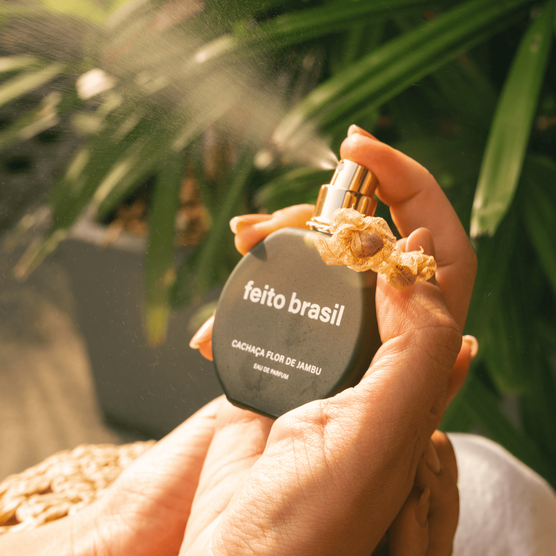 Perfume Feito Brasil Alegria de Ver o Peso Cacha&ccedil;a de Jambu EDP